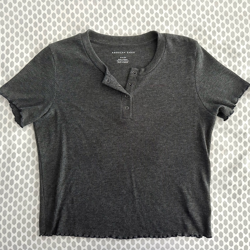 American Eagle Short Sleeve Top